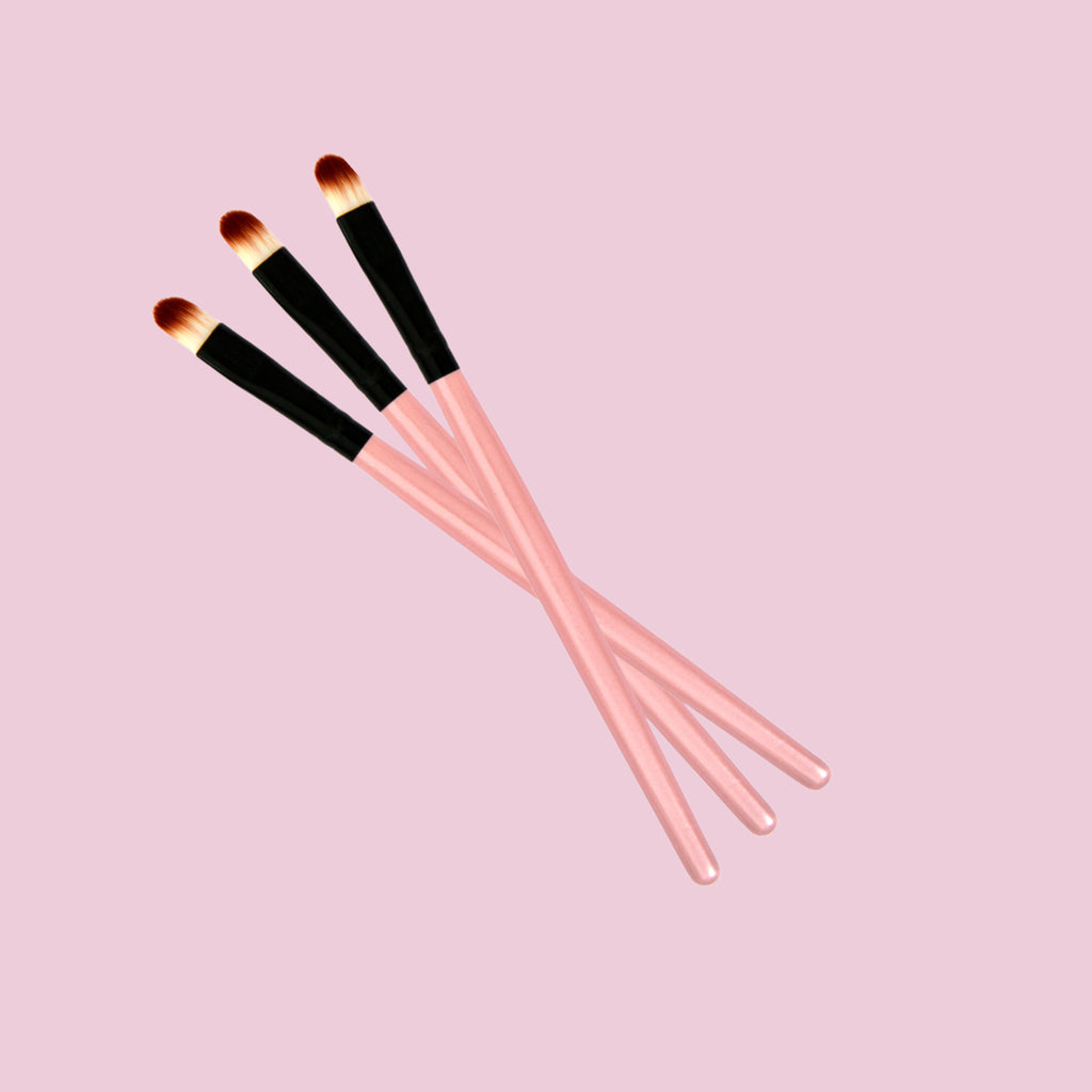 pink eyeshadow brush